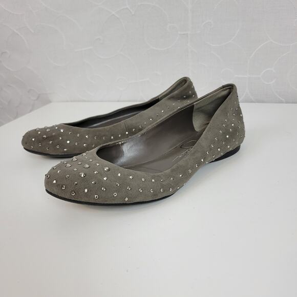 Jessica Simpson Womens Shoes Size 6.5 Gray Suede Studded Slip On Ballet Flats - Picture 3 of 10